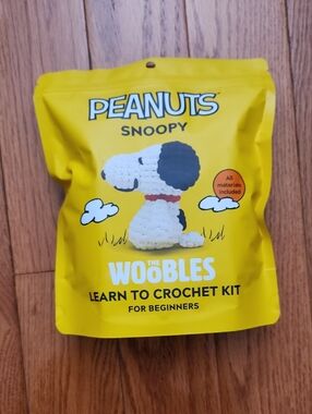 Peanuts Snoopy Crochet Kit - Yellow Woobles Learn to Crochet